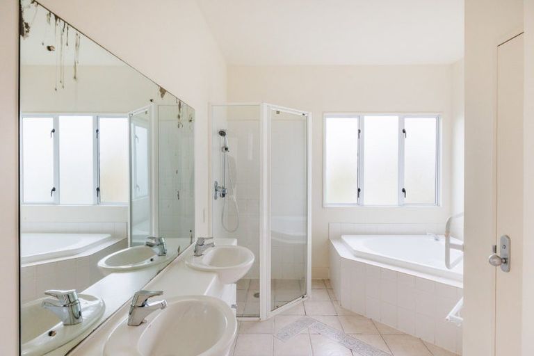 Photo of property in 5 Balcairn Place, Terrace End, Palmerston North, 4410