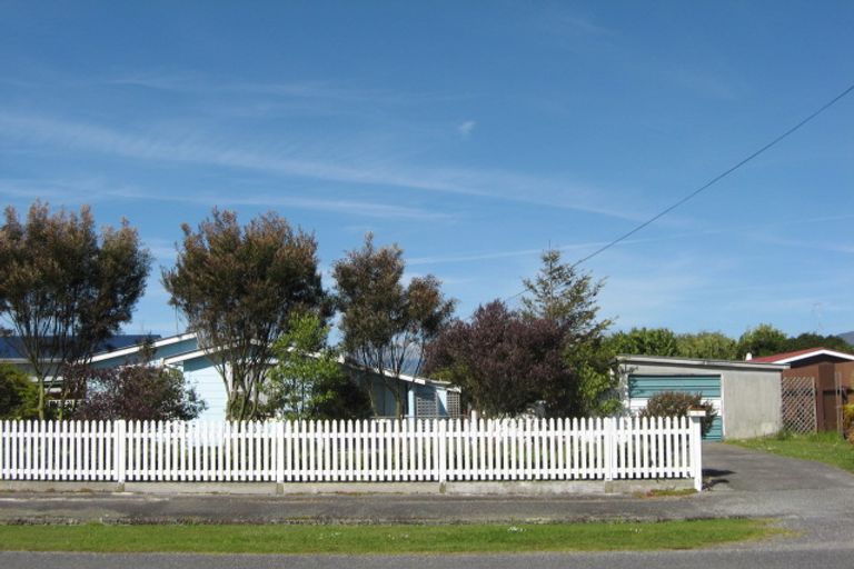 Photo of property in 5 Russell Street, Westport, 7825