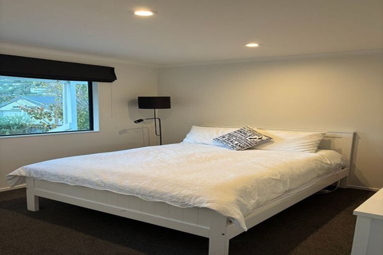 Photo of property in 2c Cashmere Avenue, Khandallah, Wellington, 6035