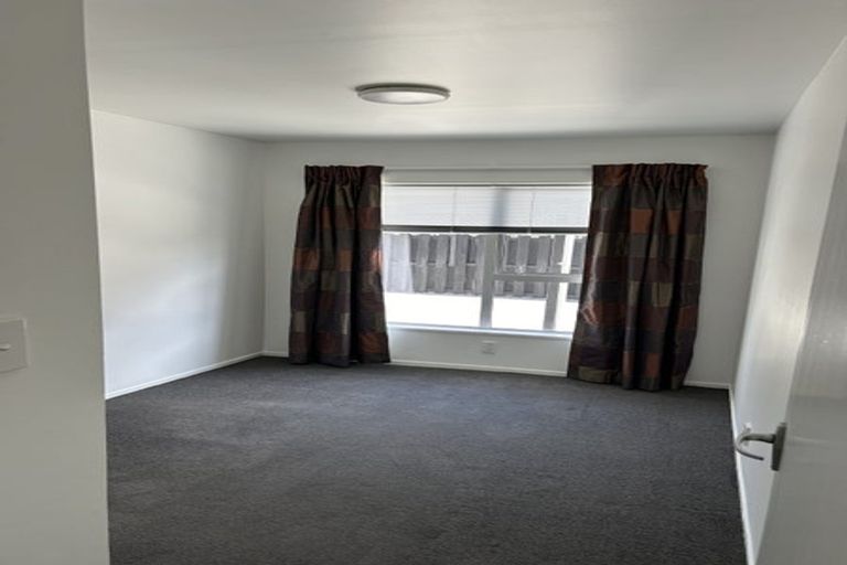 Photo of property in 2/12 Keoghs Lane, St Albans, Christchurch, 8014