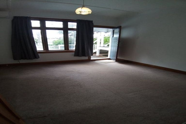 Photo of property in 21 Laura Avenue, Brooklyn, Wellington, 6021