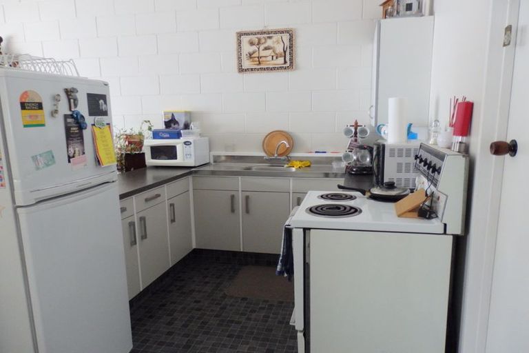 Photo of property in 66b Queen Street, Cambridge, 3434