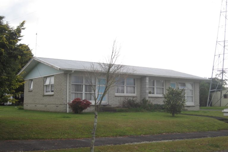 Photo of property in 33a Southsea Crescent, Silverdale, Hamilton, 3216