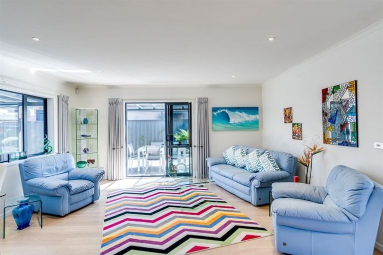 Photo of property in 11 Portland Place, Poraiti, Napier, 4112