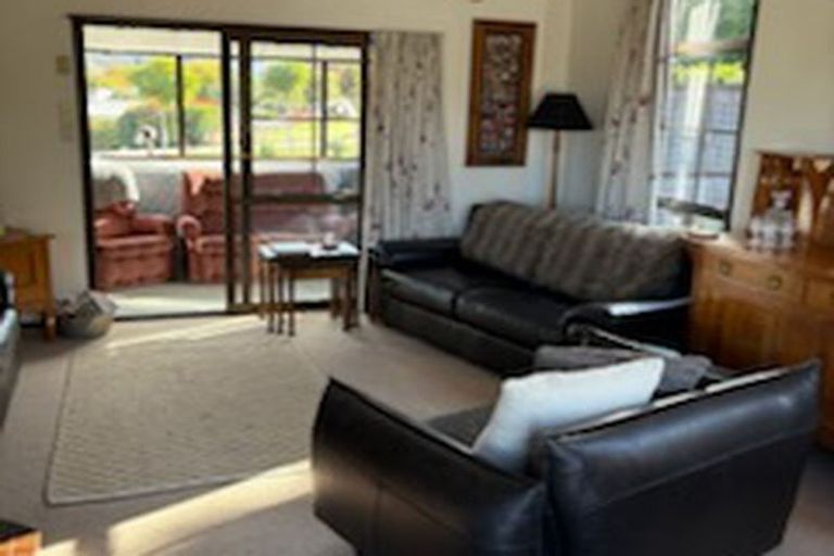 Photo of property in 27 Fraser Street, Clyde, 9330