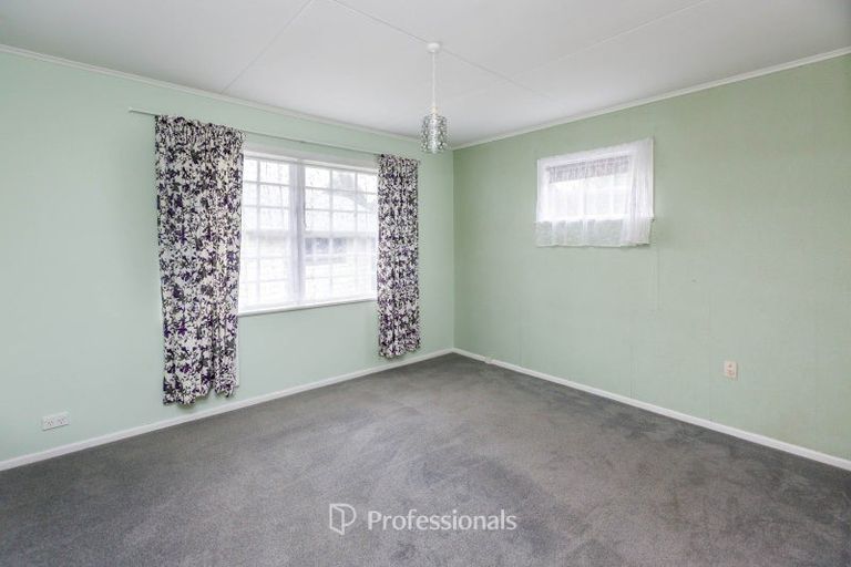 Photo of property in 35 Mountbatten Grove, Clouston Park, Upper Hutt, 5018