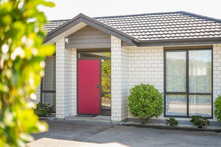 Photo of property in 2 Makaka Lane, Silverdale, 0932