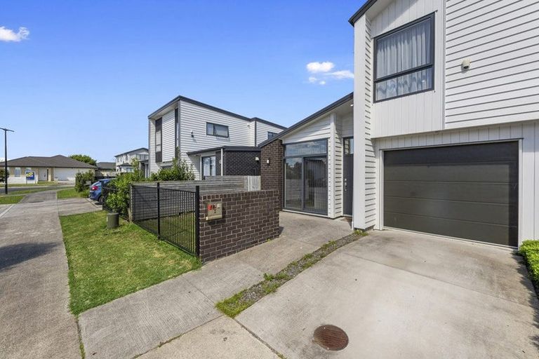 Photo of property in 15 Hoiho Road, Pukekohe, 2120