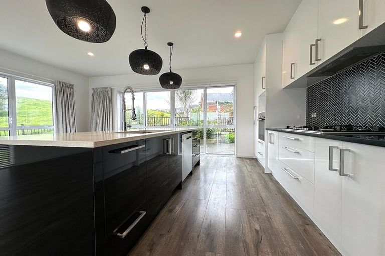 Photo of property in 9 Kaipuke Crescent, Gulf Harbour, Whangaparaoa, 0930