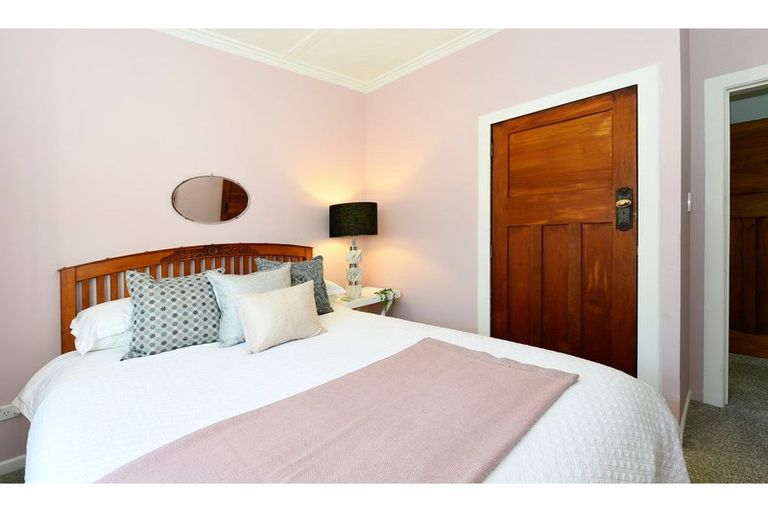 Photo of property in 23 Tipahi Street, Nelson South, Nelson, 7010