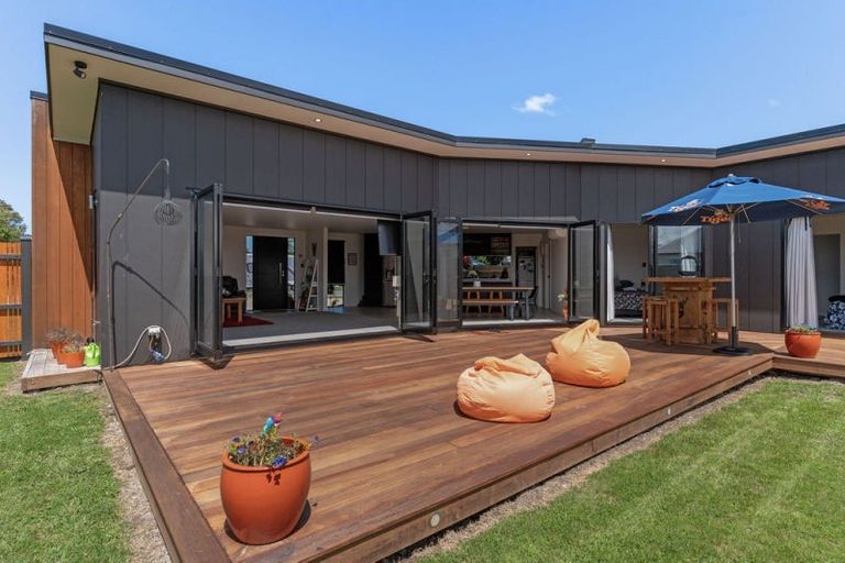 Photo of property in 15d Madison Street, Carterton, 5713