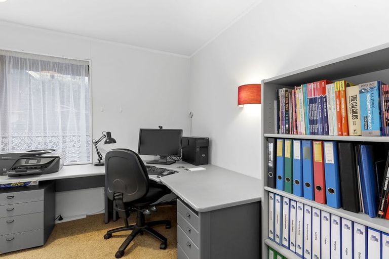 Photo of property in Barton Mews, 1/406 Fergusson Drive, Heretaunga, Upper Hutt, 5018