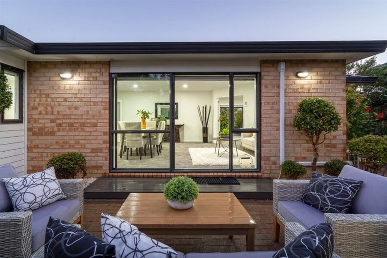 Photo of property in 7 Graham Collins Drive, Windsor Park, Auckland, 0632