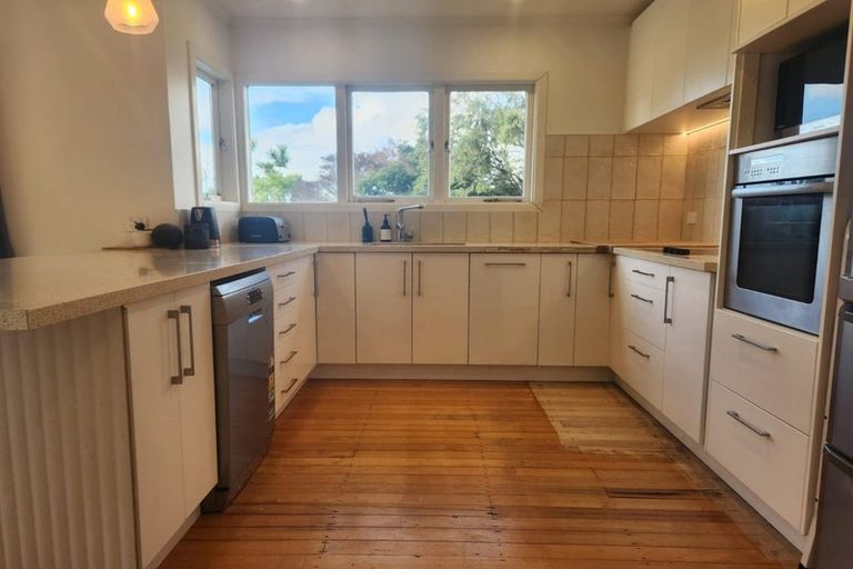 Photo of property in 1 Fern Way, Brookfield, Tauranga, 3110
