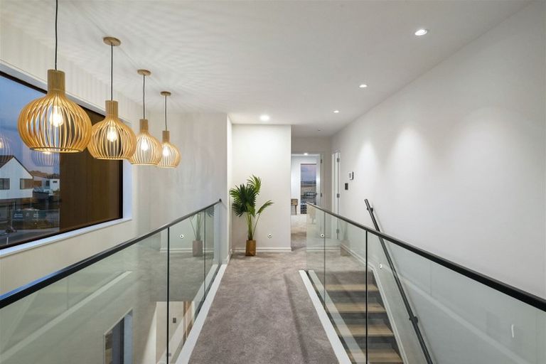 Photo of property in 1 Seawind Way, Hobsonville, Auckland, 0616