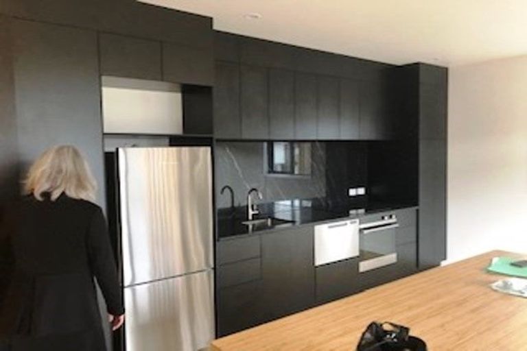 Photo of property in 2/163 Hobsonville Point Road, Hobsonville, Auckland, 0616