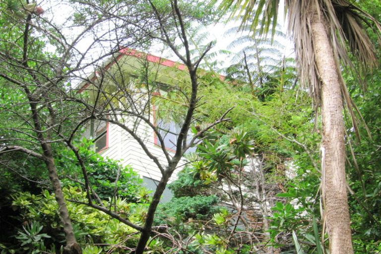 Photo of property in 33 Mornington Road, Brooklyn, Wellington, 6021