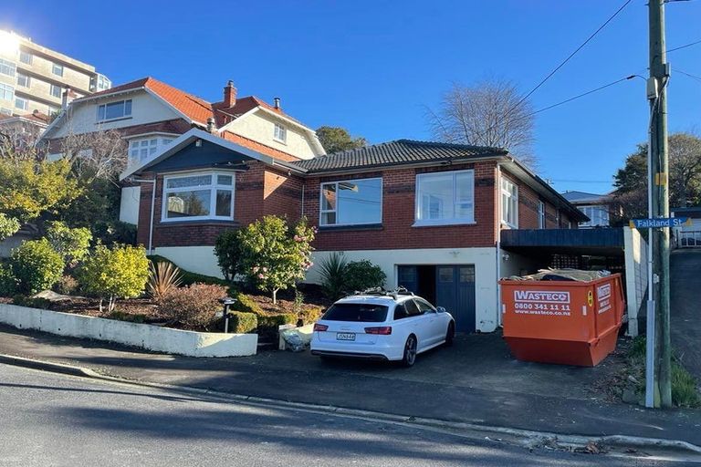 Photo of property in 19 Falkland Street, Maori Hill, Dunedin, 9010