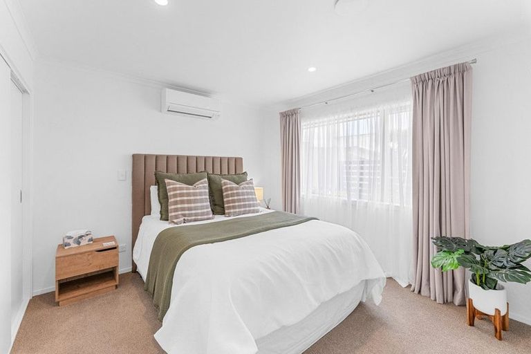 Photo of property in 10f Tupare Place, Highlands Park, New Plymouth, 4312