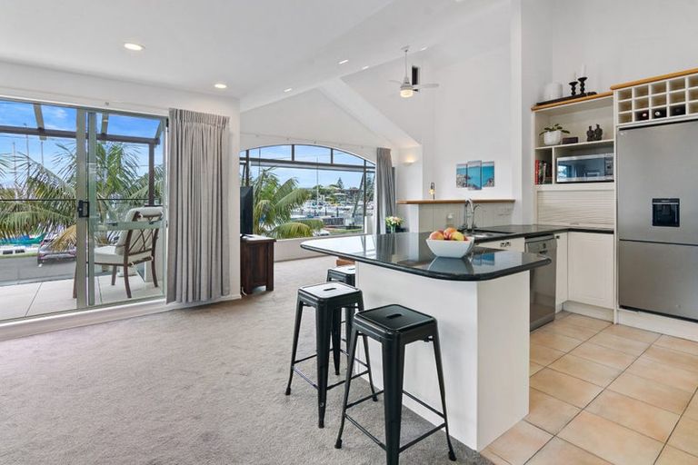 Photo of property in 3/14 Inga Road, Milford, Auckland, 0620