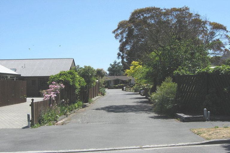 Photo of property in 2/9b Florance Place, Parklands, Christchurch, 8083