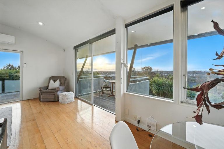 Photo of property in 23 Overdale Drive, Cashmere, Christchurch, 8022