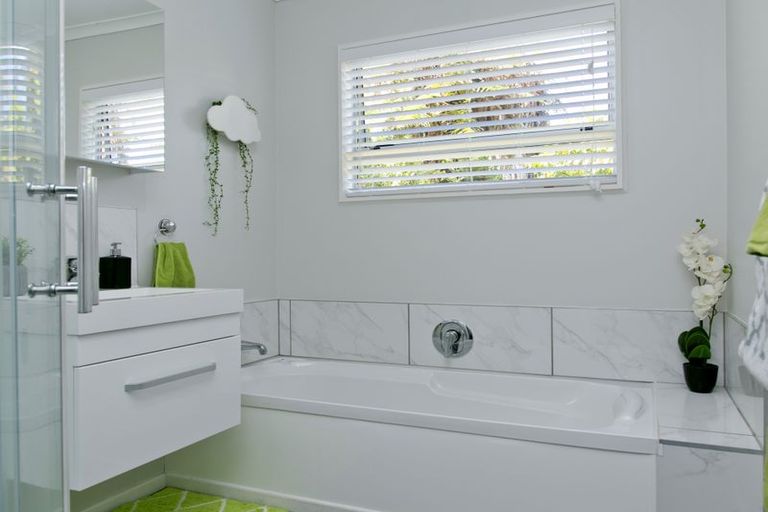 Photo of property in 2 Laughton Street, Taupo, 3330