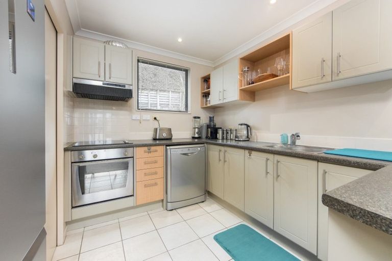 Photo of property in 14/8 Monte Cassino Place, Birkdale, Auckland, 0626