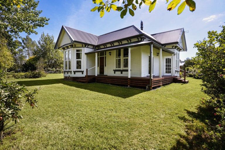 Photo of property in 246 Summerhill Road, Cust, Rangiora, 7471