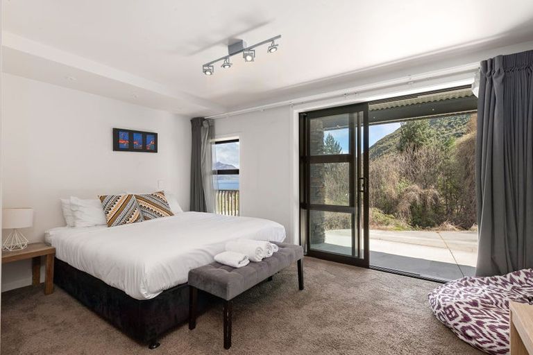Photo of property in 32 Closeburn Road, Closeburn, Queenstown, 9371