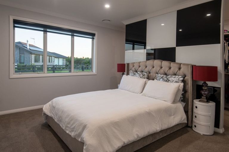 Photo of property in 19 Mike Smith Drive, Cambridge, 3434