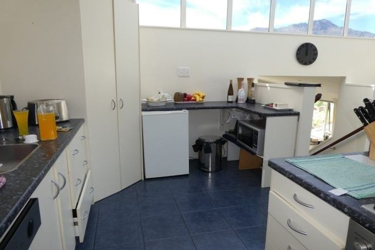 Photo of property in 3b Strawberry Lane, Fernhill, Queenstown, 9300