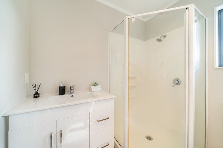 Photo of property in 6a Louis Street, Trentham, Upper Hutt, 5018