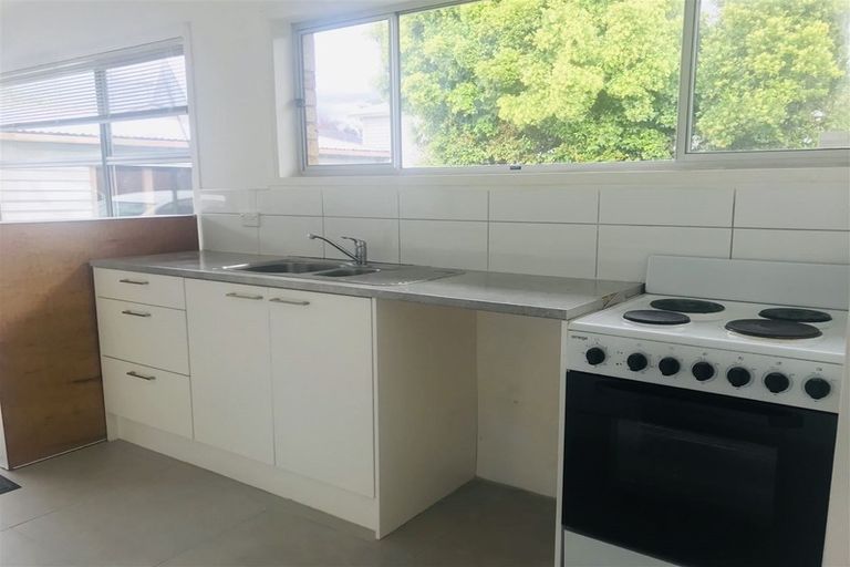 Photo of property in 345 Pakuranga Road, Pakuranga Heights, Auckland, 2010