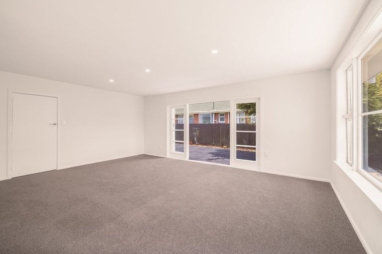 Photo of property in 2 Anstorer Street, Bryndwr, Christchurch, 8053