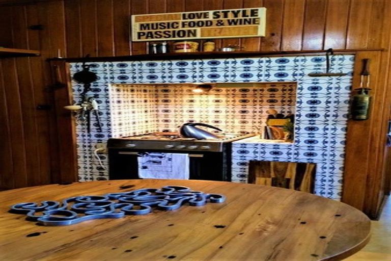 Photo of property in 78 Manawapou Road, Hawera, 4610