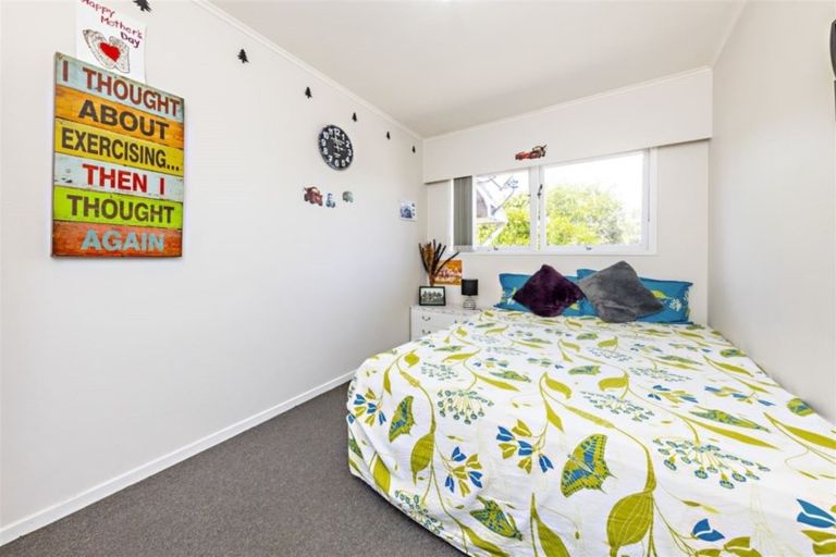 Photo of property in 2e Fraser Road, Papatoetoe, Auckland, 2025