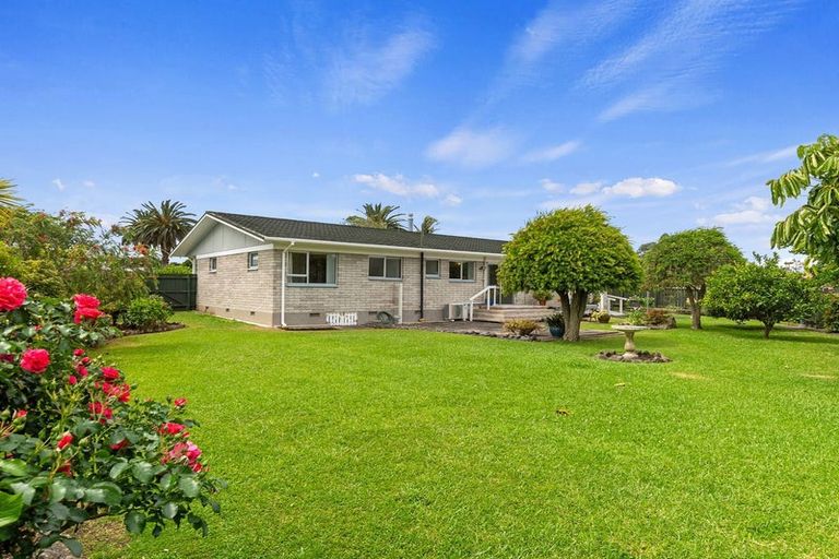 Photo of property in 12 Windsor Avenue, Waikanae, 5036