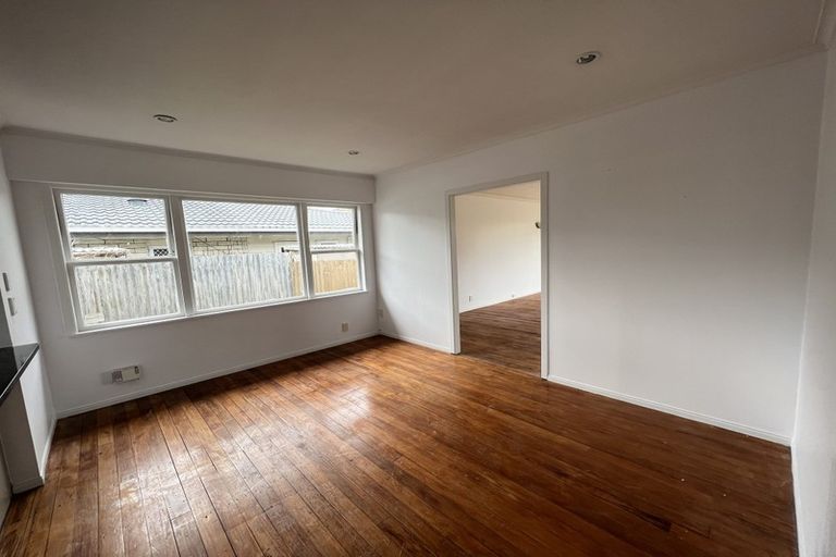 Photo of property in 121 Gills Road, Bucklands Beach, Auckland, 2014