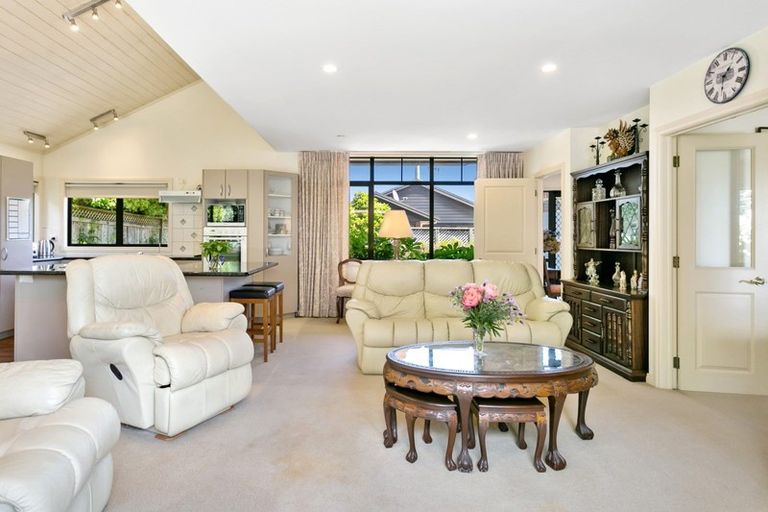 Photo of property in 2/22 Ngamotu Road, Taupo, 3330