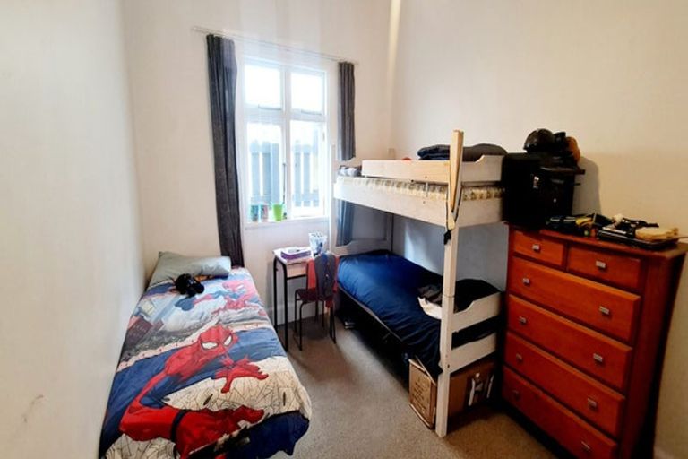 Photo of property in 1/364 The Parade, Island Bay, Wellington, 6023