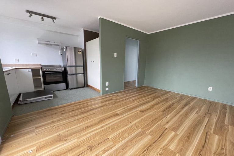 Photo of property in 102u1 Lyall Parade, Lyall Bay, Wellington, 6022