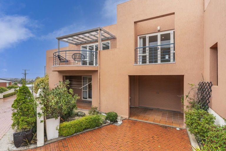 Photo of property in 64 Drivers Road, Maori Hill, Dunedin, 9010
