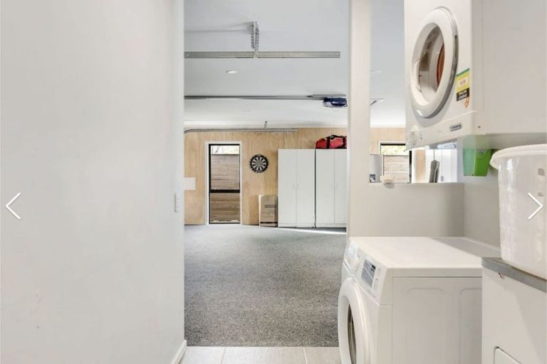 Photo of property in 117 Queen Charlotte Drive, Aotea, Porirua, 5024