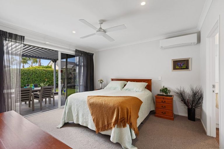Photo of property in 77 Sandhurst Drive, Papamoa Beach, Papamoa, 3118