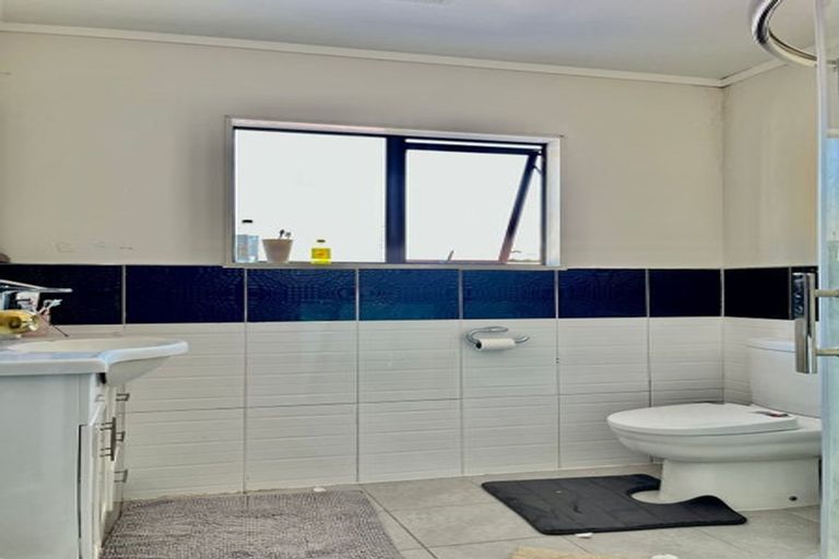 Photo of property in 2/62 Hillcrest Road, Papatoetoe, Auckland, 2025