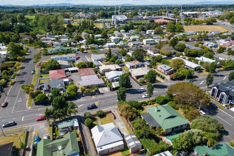 Photo of property in 49 Norton Road, Frankton, Hamilton, 3204