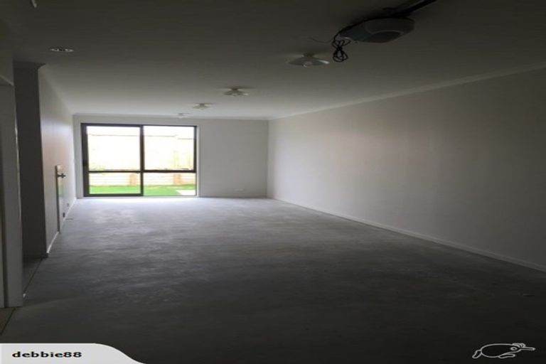 Photo of property in 15 Costa Viva Crescent, Karaka, Papakura, 2113