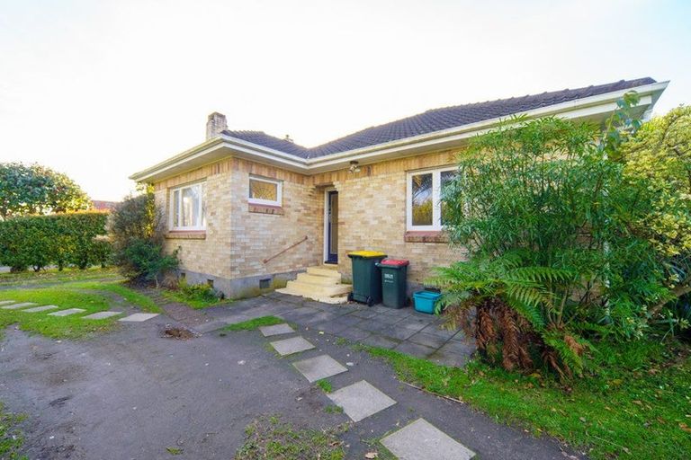 Photo of property in 8 Verel Street, Fairfield, Hamilton, 3214