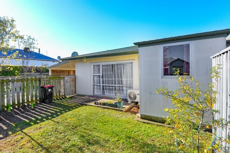 Photo of property in 806 Lyell Street, Akina, Hastings, 4122